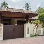 Large 4 Bed Villa Short Walk To Maenam Beach